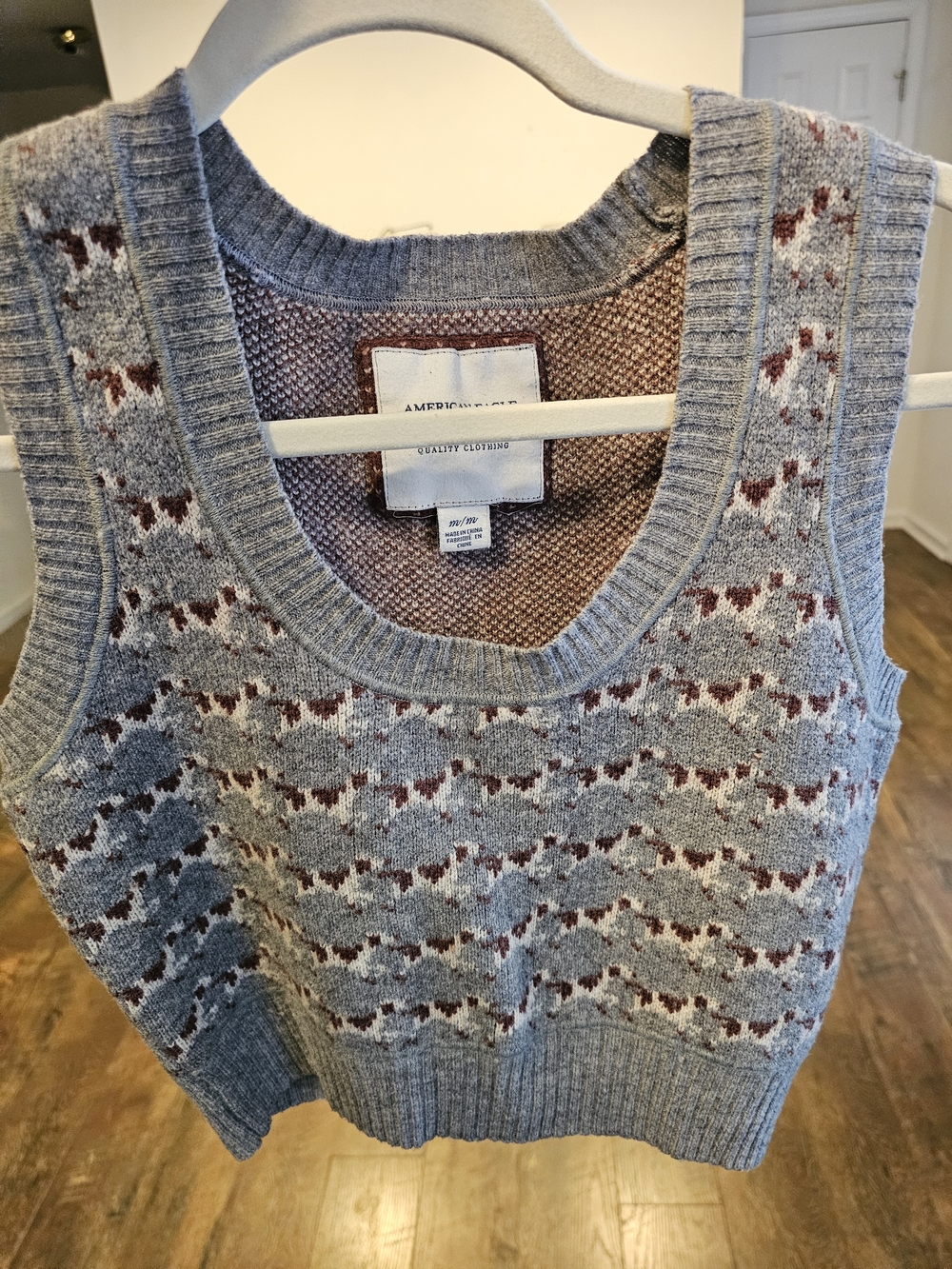 Vintage American Eagle 100% Wool Cropped Sweater Vest - Hound Dog Knit